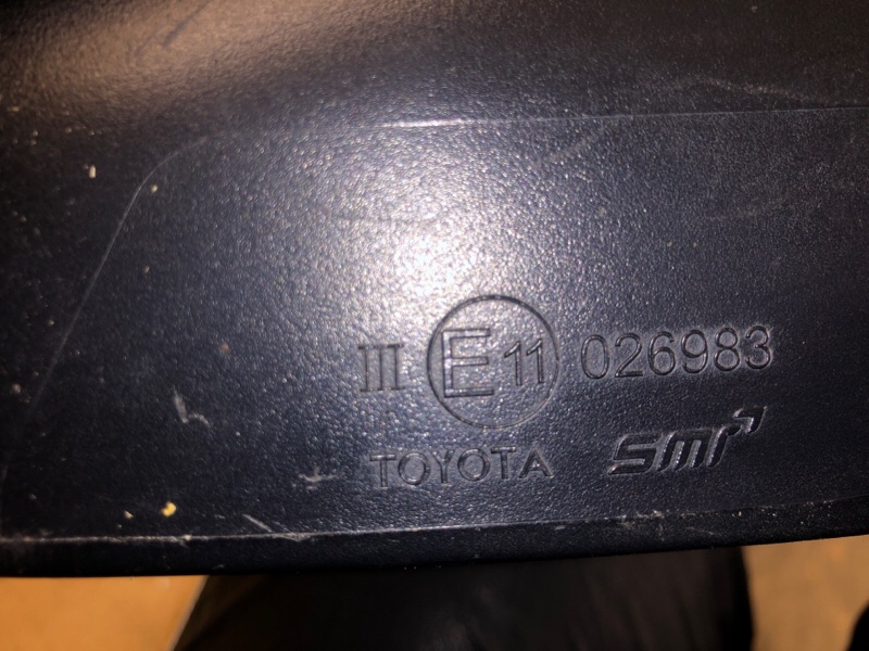 Зеркало правое COROLLA E170 13-19 Зеркало правое COROLLA E170 13-19