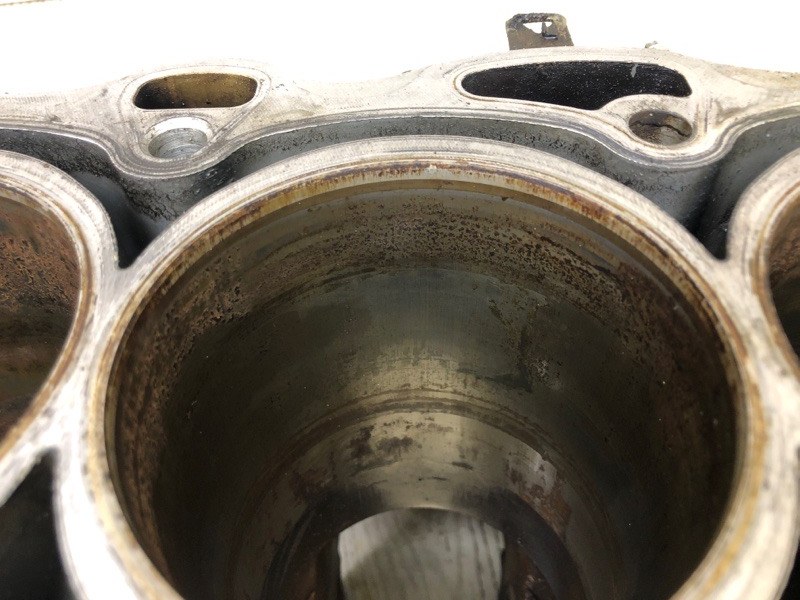 Блок двигателя CAMRY 30 02-06 2005 Седан 2.4 2AZFE