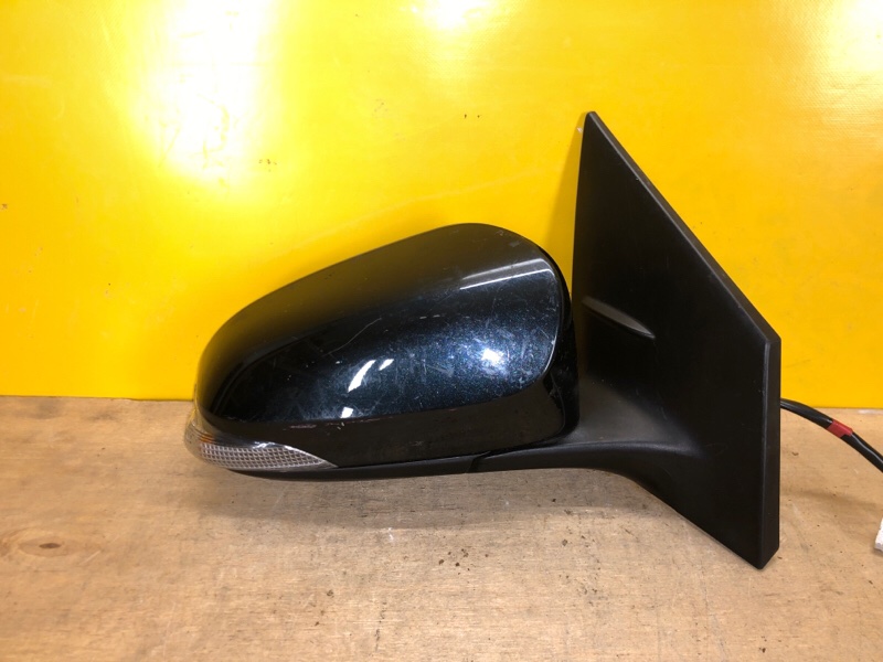 Зеркало правое COROLLA E170 13-19 Зеркало правое COROLLA E170 13-19