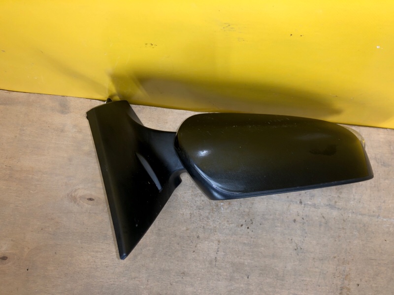 Зеркало правое TOYOTA COROLLA E170 13-19 Зеркало правое TOYOTA COROLLA E170 13-19