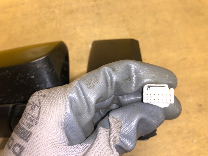 Зеркало правое COROLLA E170 13-19 Зеркало правое COROLLA E170 13-19