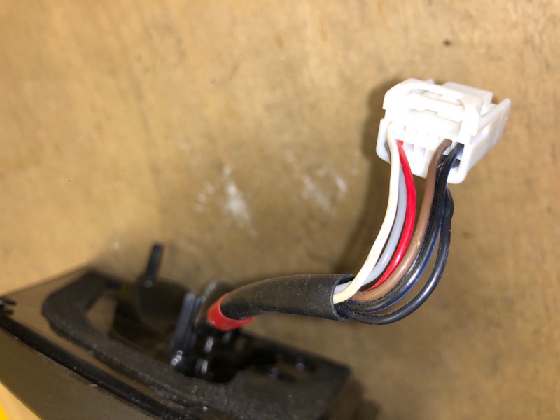 Зеркало правое COROLLA E170 13-19 Зеркало правое COROLLA E170 13-19