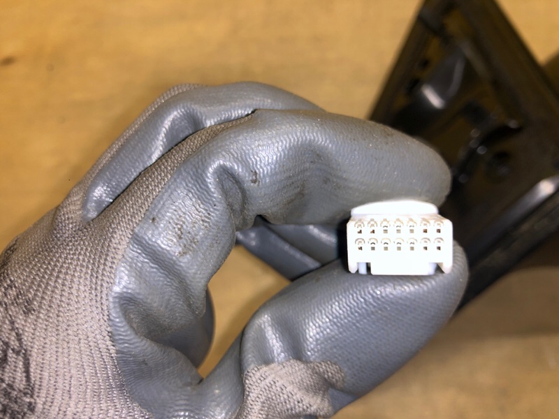 Зеркало правое COROLLA E170 13-19 Зеркало правое COROLLA E170 13-19