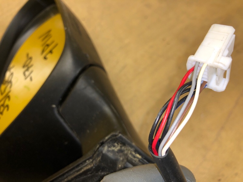 Зеркало правое COROLLA E170 13-19 Зеркало правое COROLLA E170 13-19