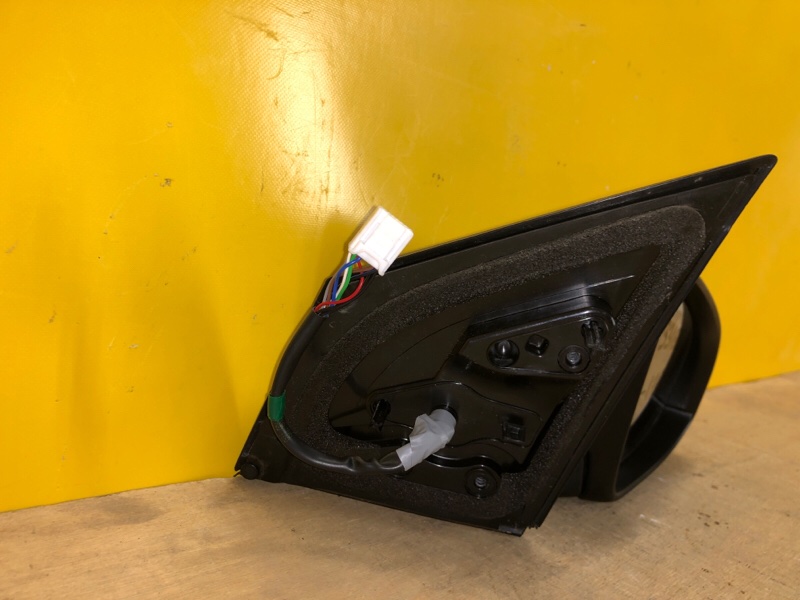 Зеркало правое COROLLA E170 13-19 Зеркало правое COROLLA E170 13-19