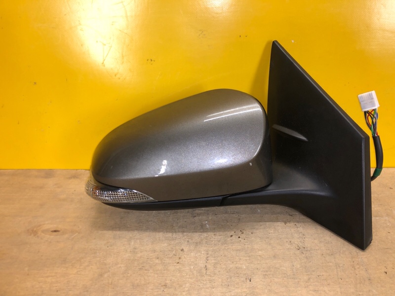 Зеркало правое COROLLA E170 13-19 Зеркало правое COROLLA E170 13-19