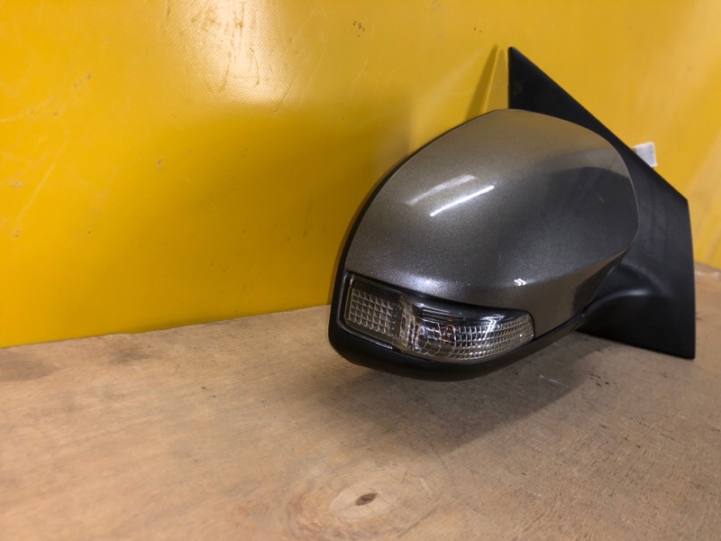 Зеркало правое COROLLA E170 13-19 Зеркало правое COROLLA E170 13-19