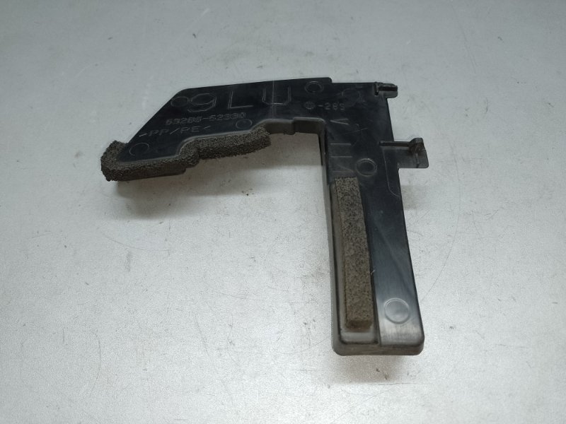 Дефлектор радиатора левый PRIUS C/AQUA 11-14