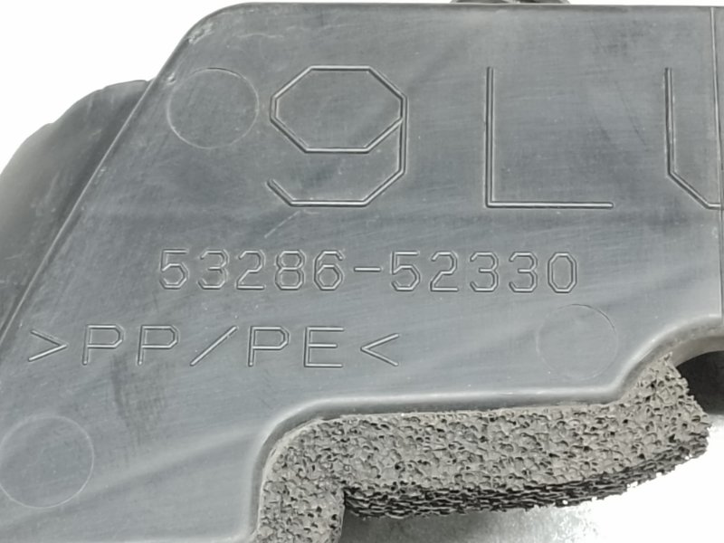 Дефлектор радиатора левый TOYOTA PRIUS C/AQUA 11-14