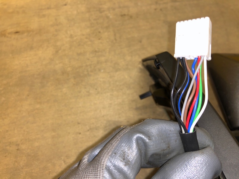 Зеркало левое COROLLA E170 13-19 Зеркало левое COROLLA E170 13-19