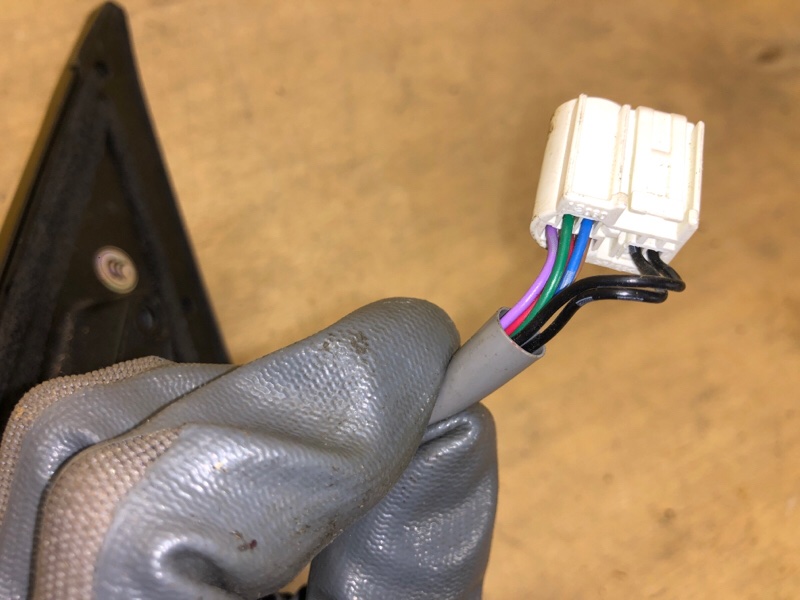 Зеркало левое RAV4 05-12 Зеркало левое RAV4 05-12