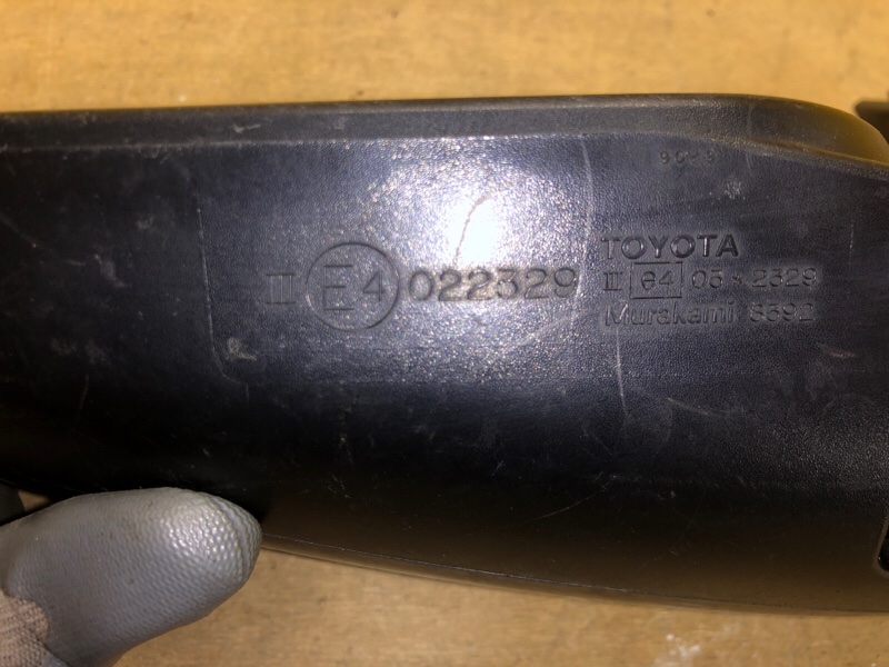 Зеркало левое RAV4 05-12