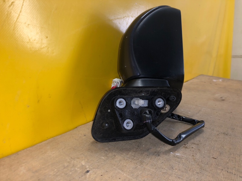 Зеркало правое PRIUS - 30 09-17 Зеркало правое PRIUS - 30 09-17