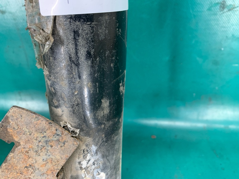 Амортизатор передний левый MAZDA 3 BK 03-08