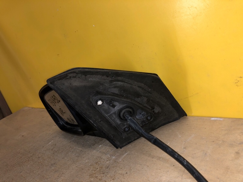 Зеркало левое AVENSIS 03-08