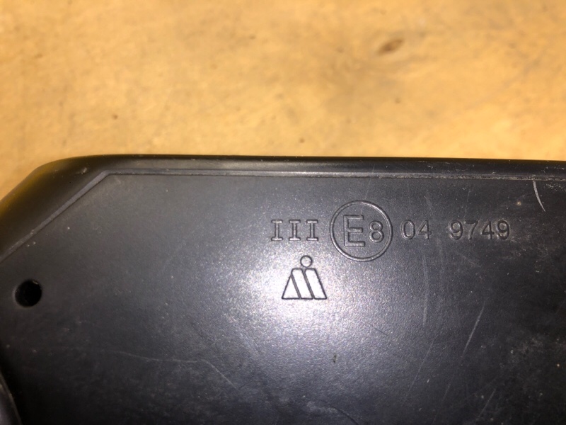 Зеркало правое COROLLA 18-