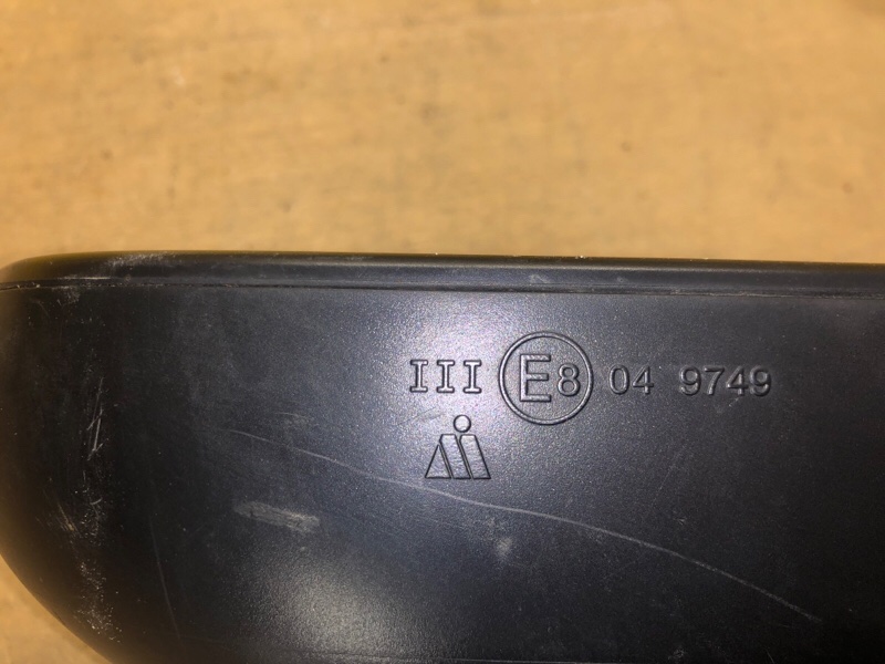 Зеркало левое COROLLA 18-