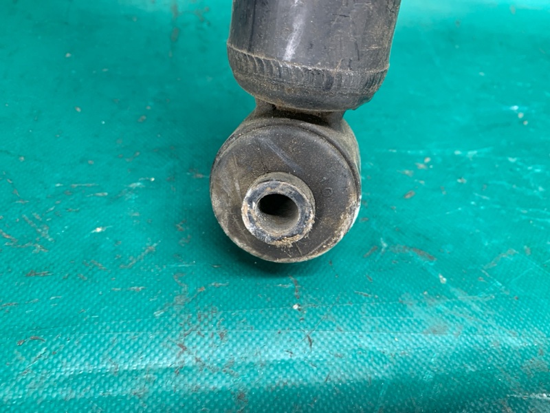 Амортизатор задний OUTLANDER XL 05-13