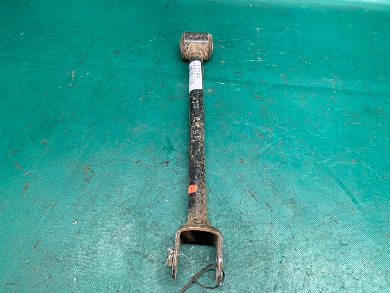 Рычаг задней подвески продольный задний левый LEXUS RX300/330/350/400 03-09 Рычаг задней подвески продольный задний левый LEXUS RX300/330/350/400 03-09