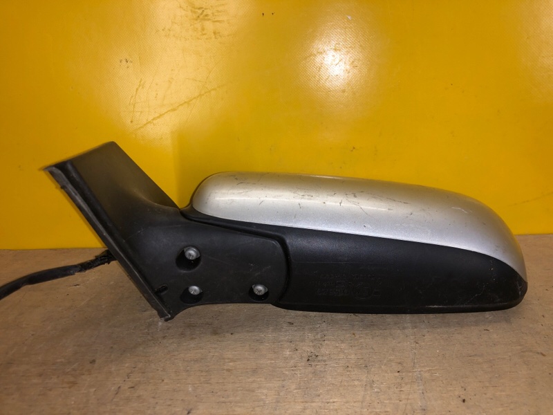 Зеркало левое AVENSIS 03-08