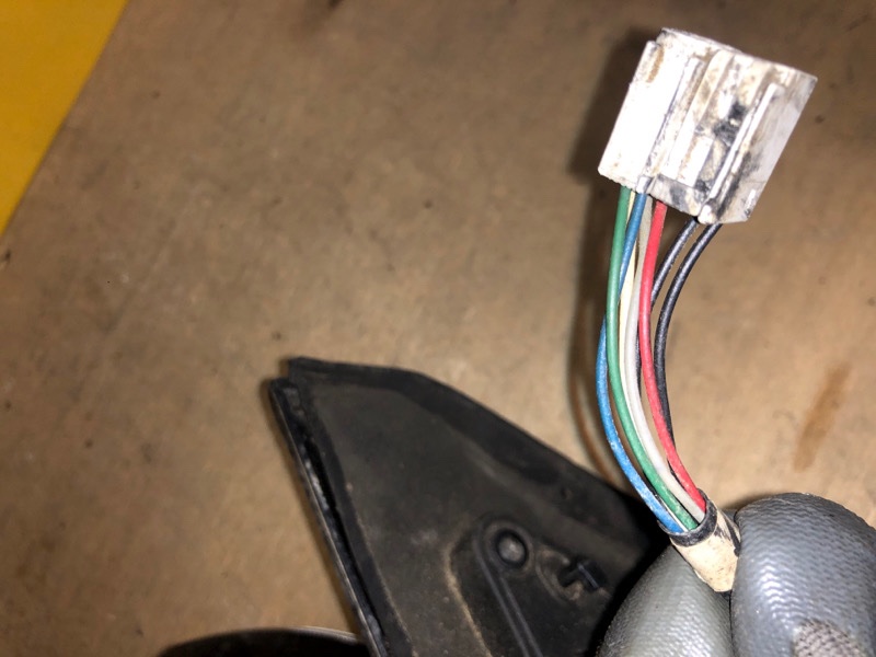 Зеркало левое AVENSIS 03-08