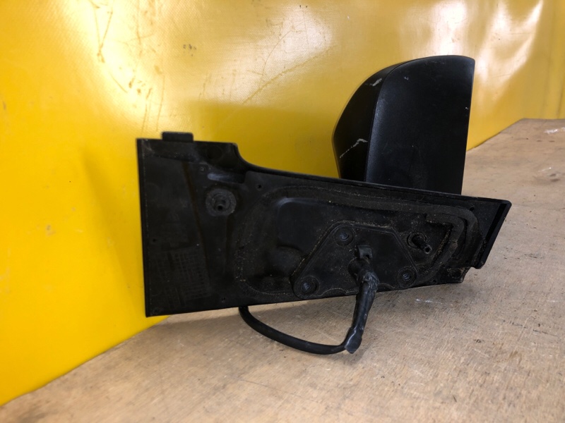 Зеркало правое YARIS 11-20 Зеркало правое YARIS 11-20