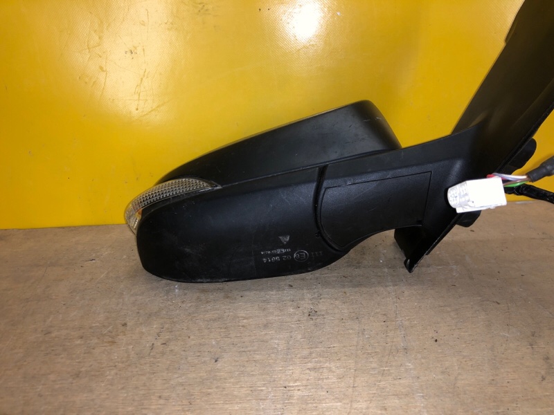 Зеркало правое YARIS 11-20 Зеркало правое YARIS 11-20