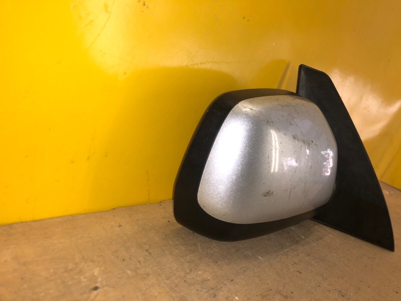 Зеркало правое RAV4 00-05