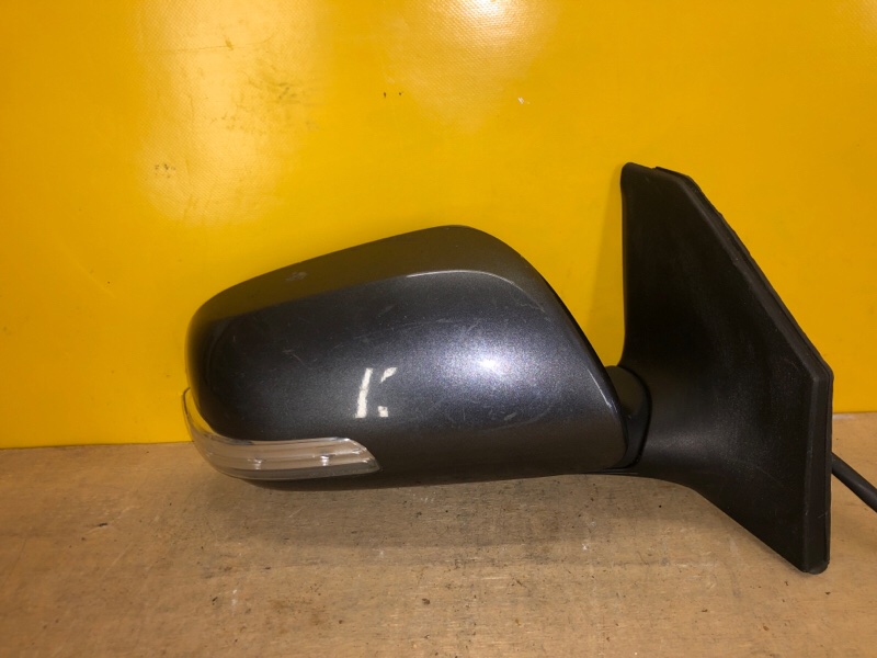 Зеркало правое AVENSIS 03-08