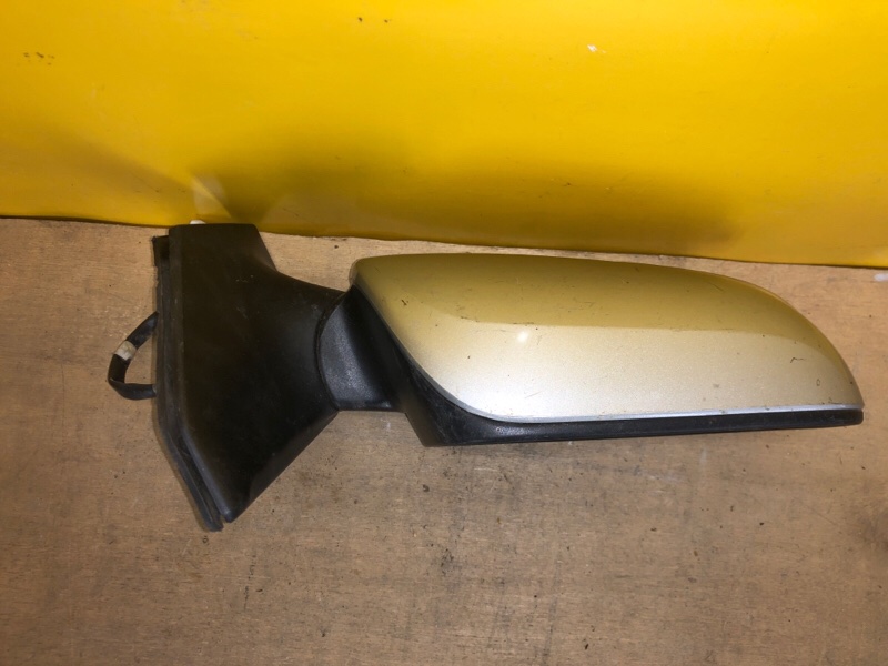 Зеркало правое TOYOTA AVENSIS 03-08