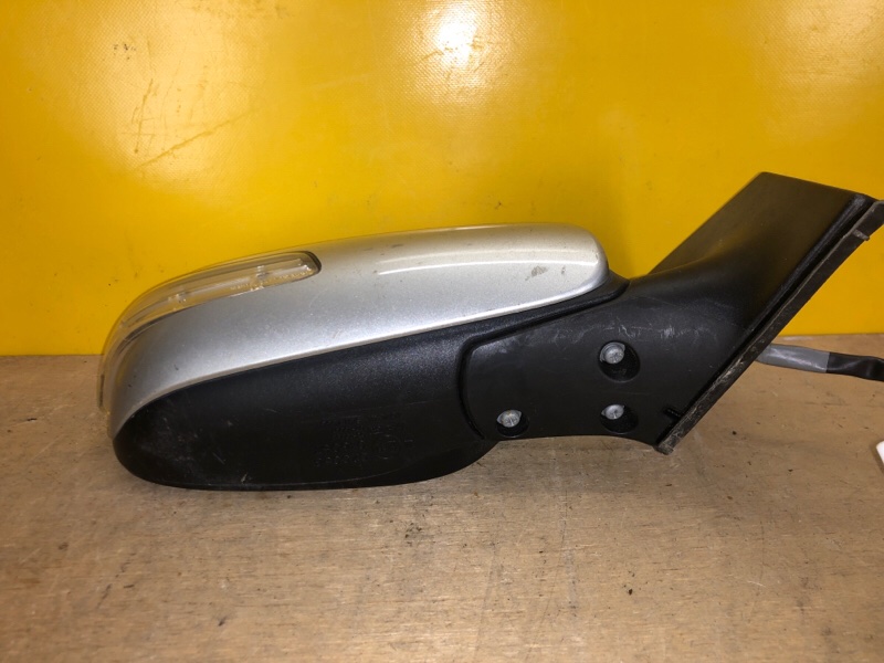 Зеркало правое AVENSIS 03-08