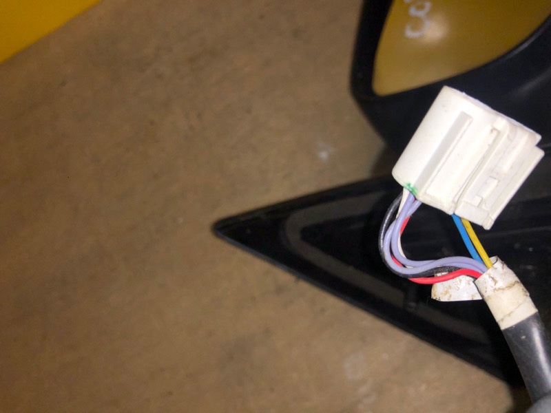 Зеркало правое COROLLA 150 06-13