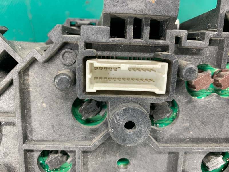 Панель приборов G35 03-07