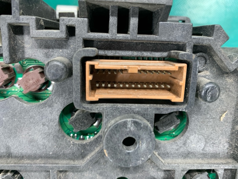 Панель приборов G35 03-07