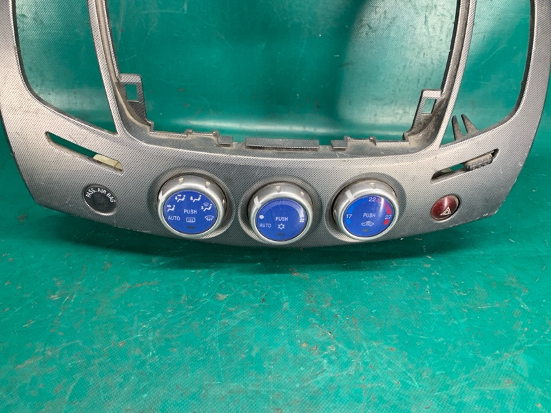 Блок управления печкой MITSUBISHI L200 06-14