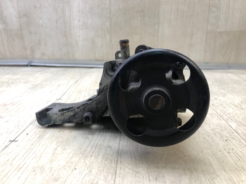 Помпа NV200 USA 13- 2013 2.0 MR20DE