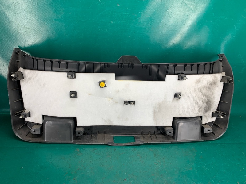 Обшивка крышки багажника задняя FORD FOCUS 10-18 Хетчбек 2.0 C20HDEX