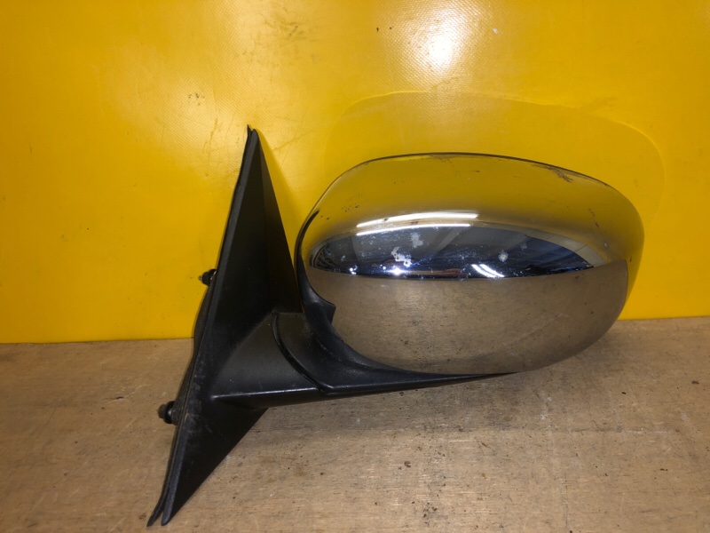 Зеркало левое 300 04-10