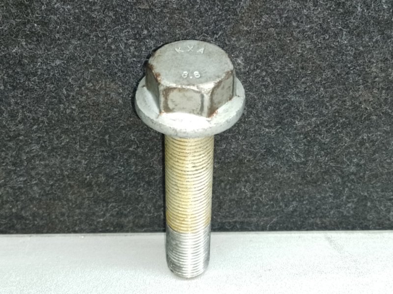 Болт шкива коленвала AUDI Q5 08-16 2015 8R CPMB 2.0 TFSI WHT 001 760 Б/У