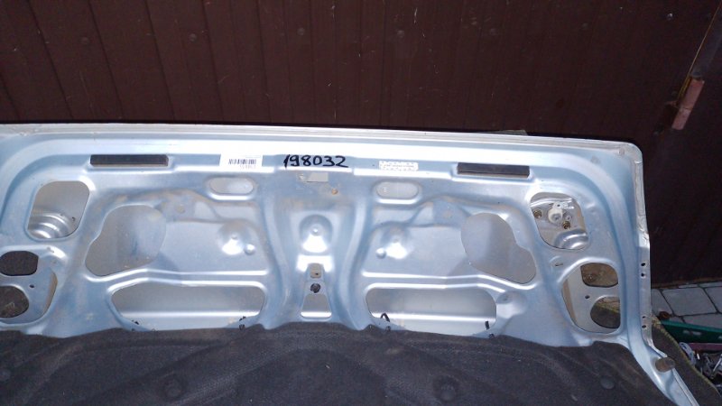 Крышка багажника HONDA CIVIC ES 00-05