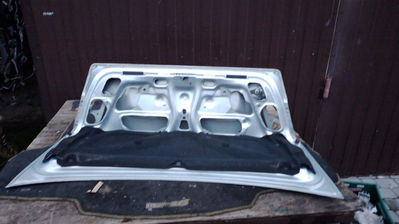 Крышка багажника CIVIC ES 00-05