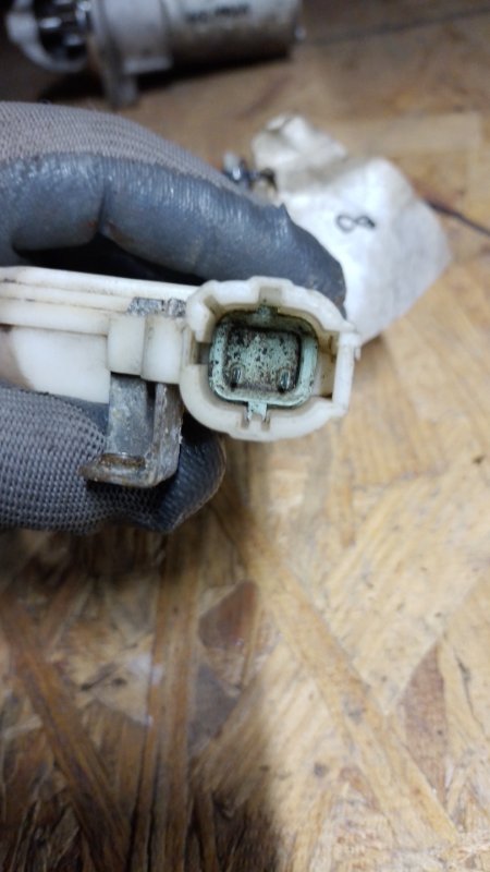 Замок двери задний левый MAXIMA A32 94-99