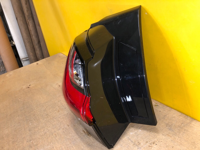 Фонарь наружный левый ASX / OUTLANDER SPORT 10-21