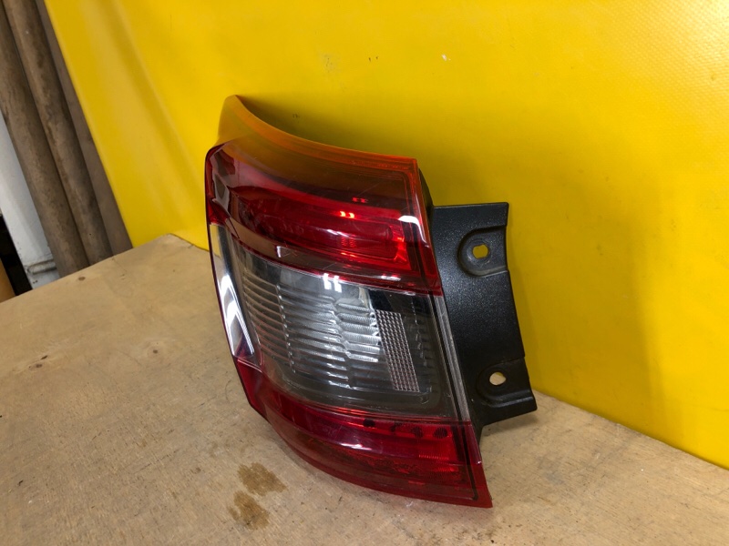 Фонарь наружный левый QASHQAI/ROGUE SPORT 14-