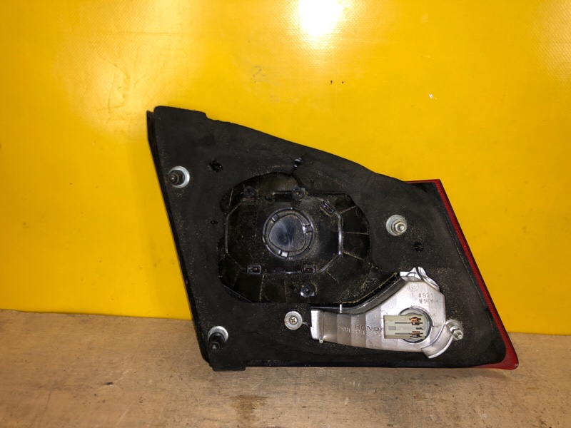 Фонарь внутренний правый CIVIC 4D 06-11