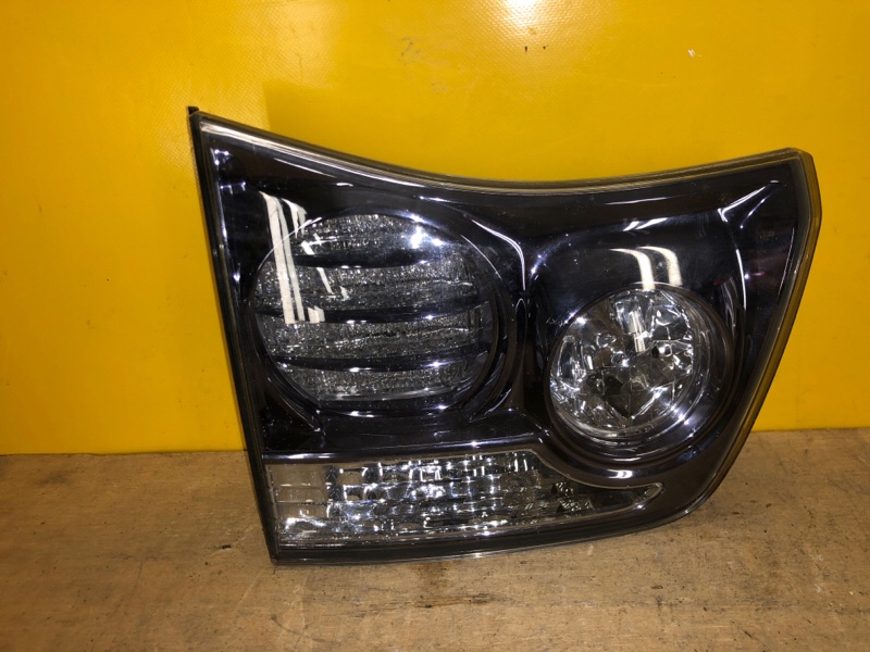 Фонарь внутренний левый LEXUS RX300/330/350/400 03-09 8159148060 Б/У