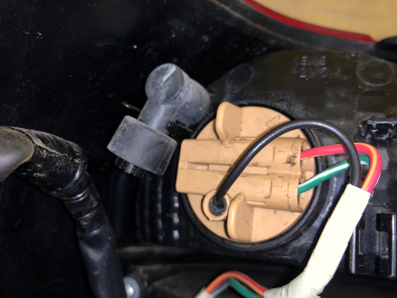 Фонарь наружный правый VITARA 15-