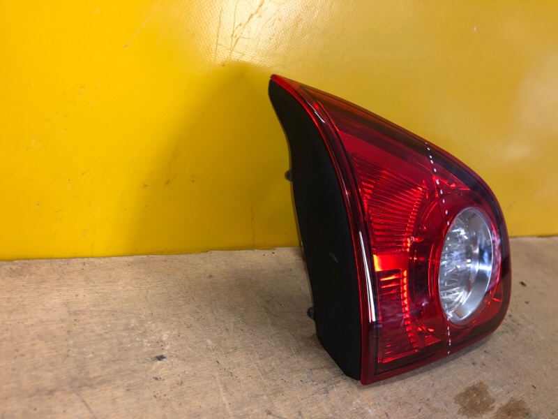 Фонарь внутренний левый NISSAN QASHQAI 07-14