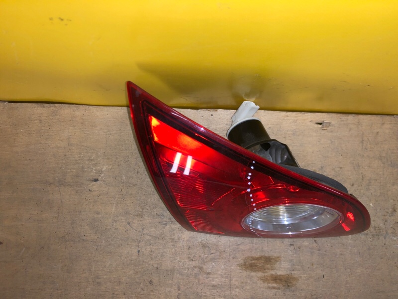 Фонарь внутренний левый QASHQAI 07-14