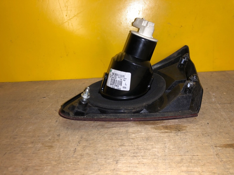 Фонарь внутренний левый QASHQAI 07-14